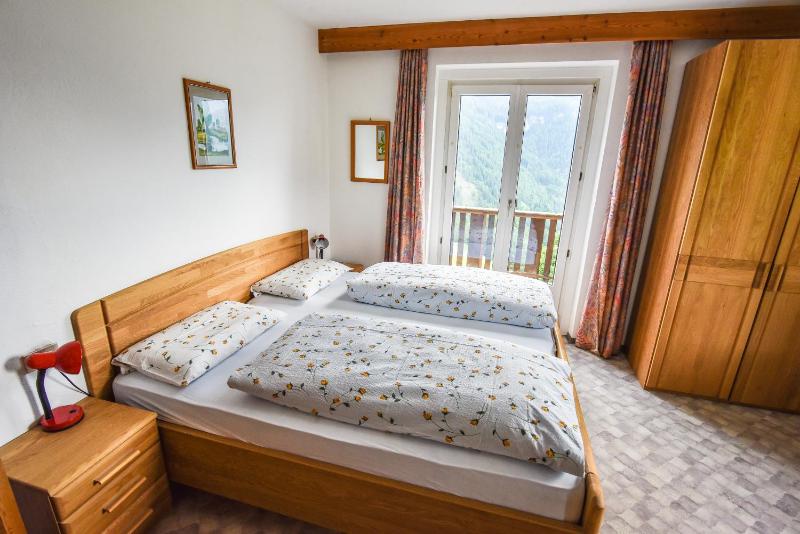 Double Room image 4