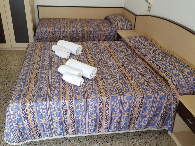 Triple Room image 4
