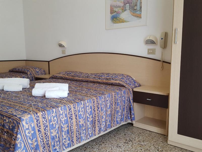 Triple Room image 2