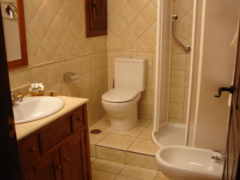 Double Room image 2