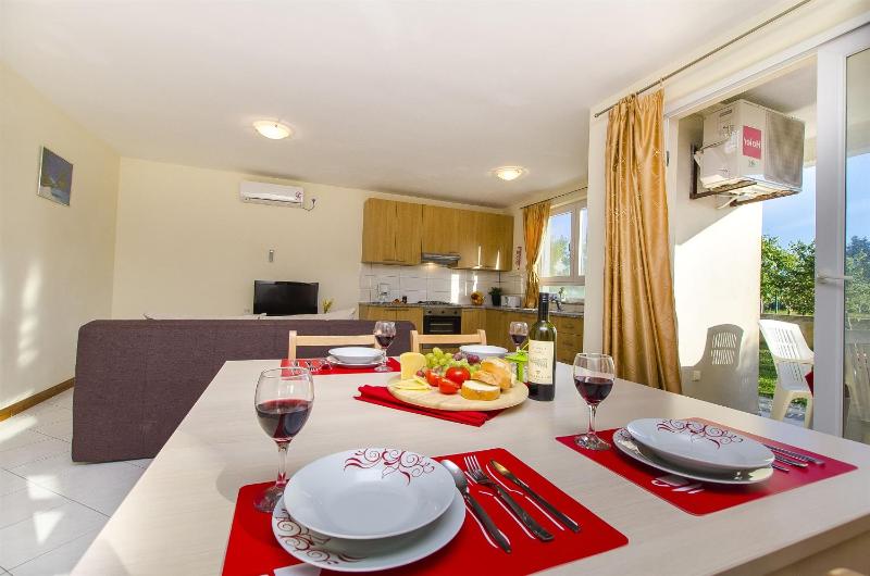 Two-Bedroom Apartment Standard image 3