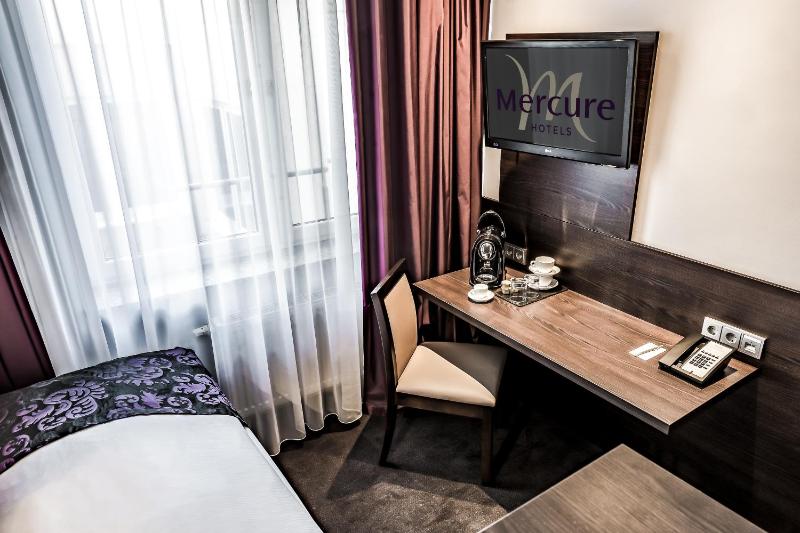 Standard Single Room image 4