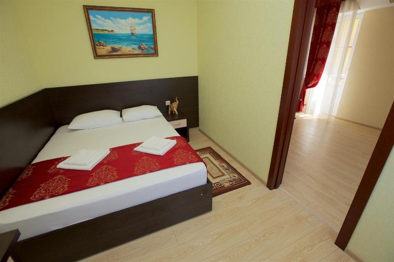 Suite with Balcony image 3