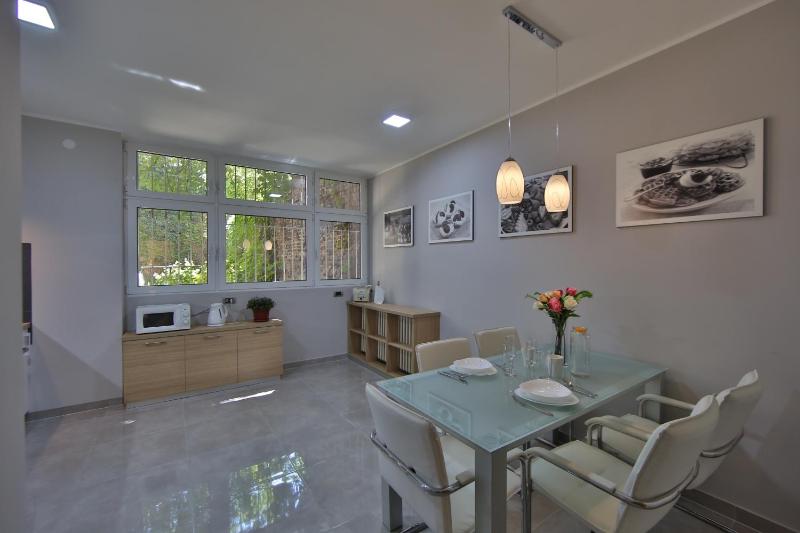 Aber Apartment - image 4