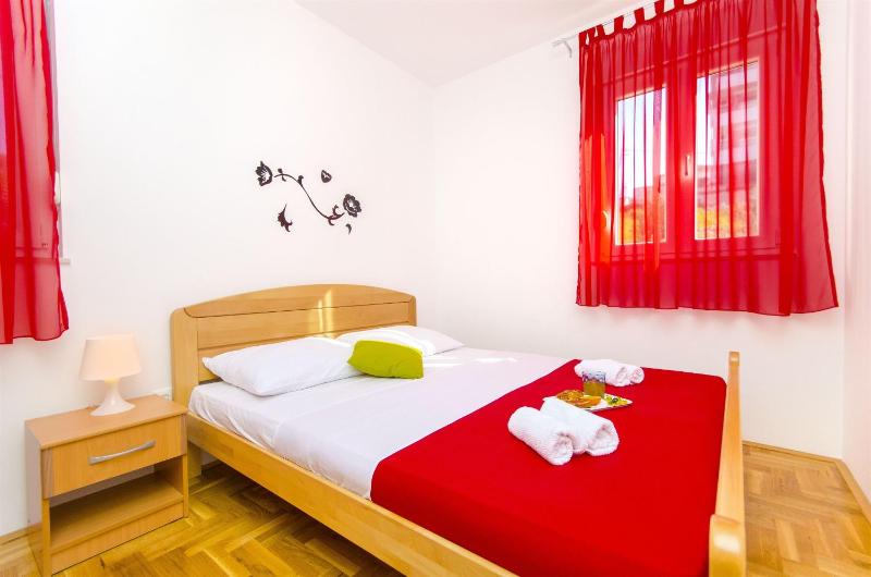 Two-Bedroom Apartment with Sea View image 3