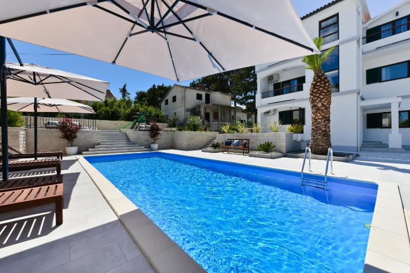 Two-Bedroom Apartment image 3