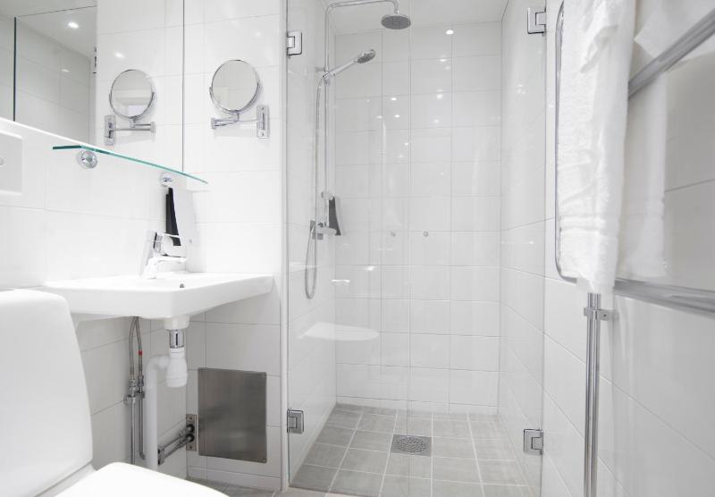 Superior Double or Twin Room image 4