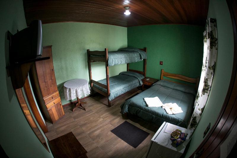 Triple Room image 3