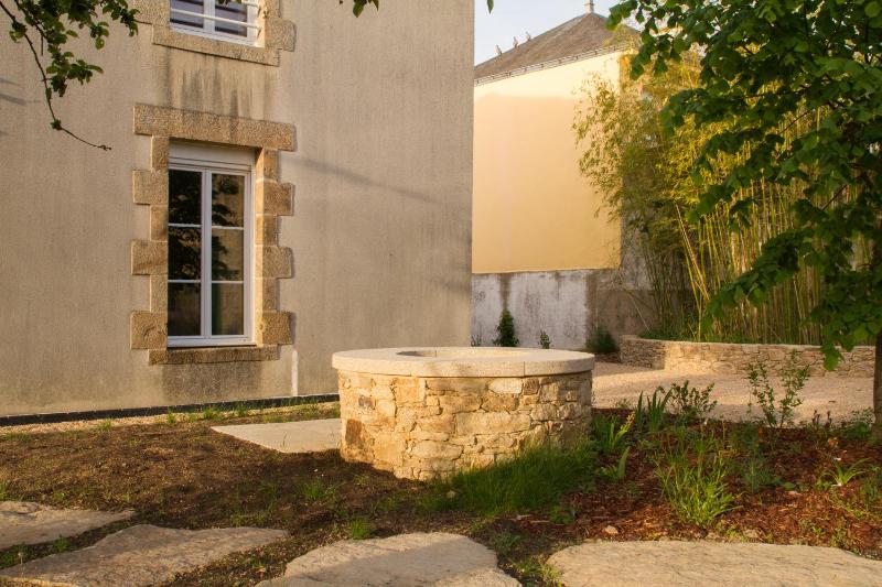 Two-Bedroom House image 4