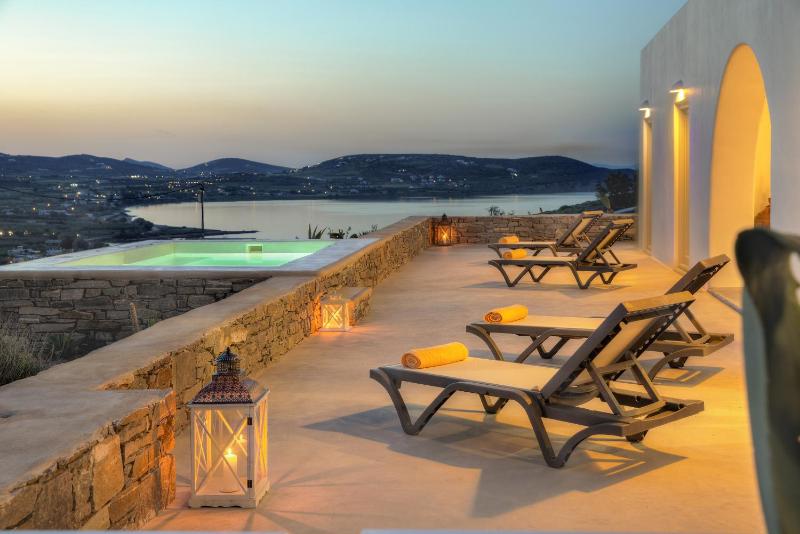 Natura Villas Paros - image 27