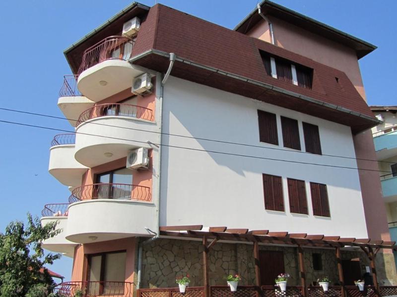 House Sofia - image 16