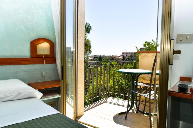 Hotel Condor - image 5