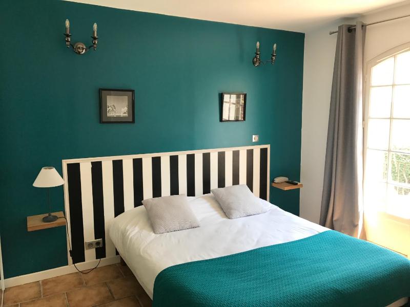 Double Room with Balcony image 1