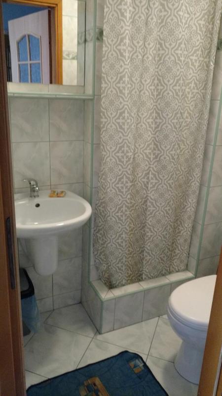 Double Room with Private Bathroom image 2