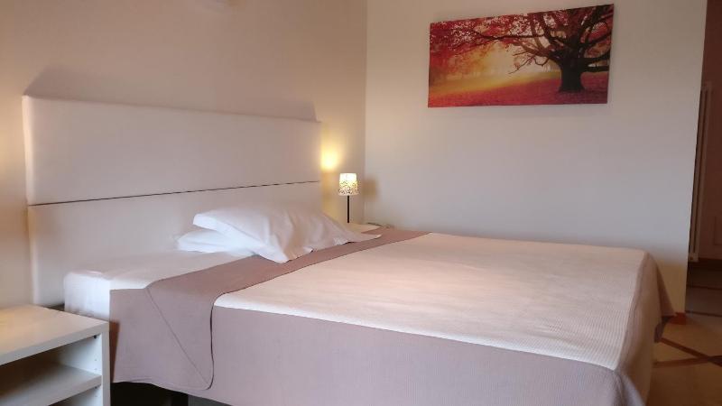 Junior Suite (2 Adults) image 2