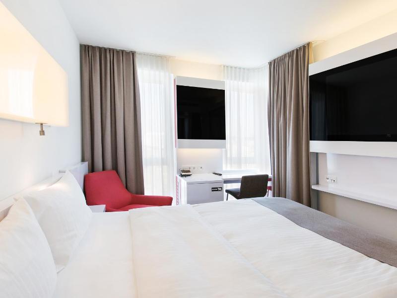 DORMERO Hotel Frankfurt - image 2