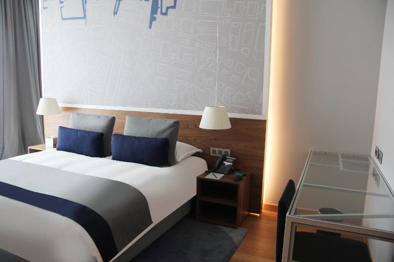 Luxury One-Bedroom Apartment