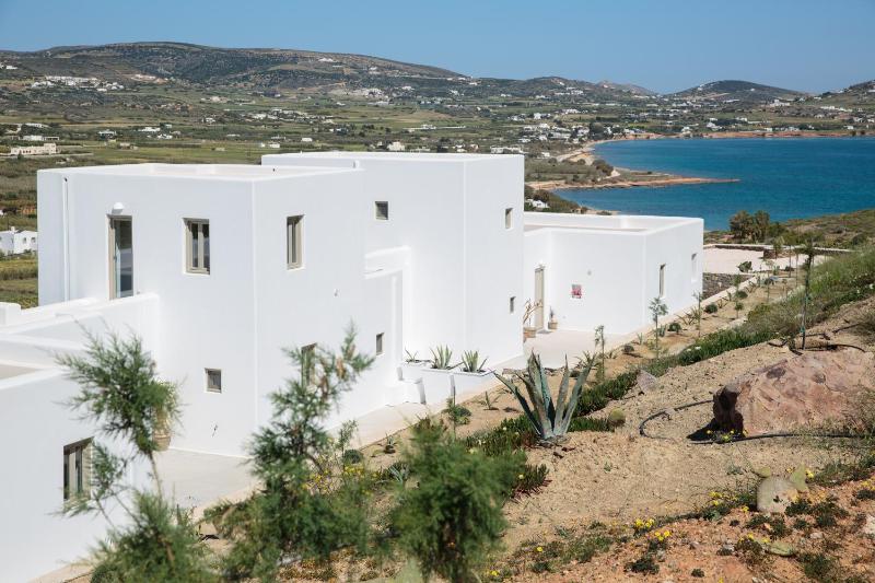 Natura Villas Paros - image 40