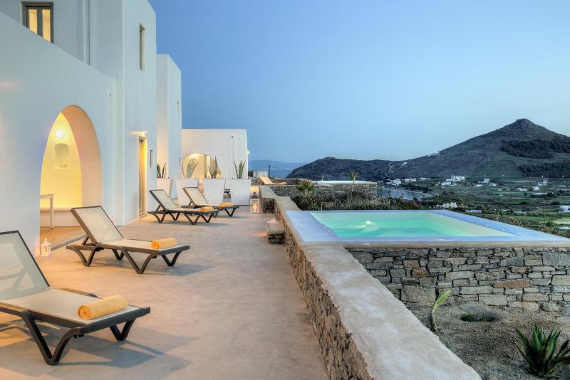 Natura Villas Paros - image 3
