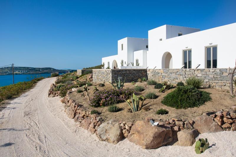 Natura Villas Paros - image 24