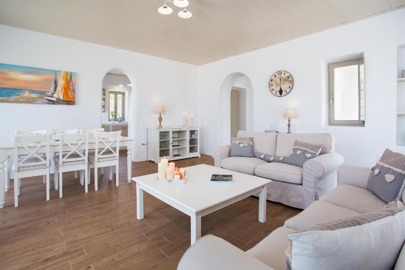 Natura Villas Paros - image 36