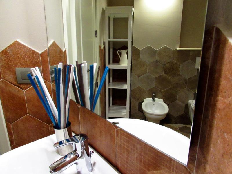 Double Room image 2