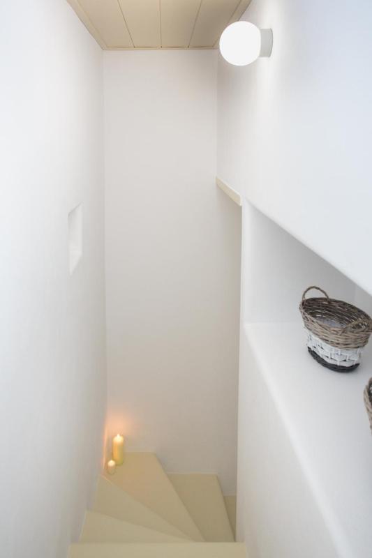 Natura Villas Paros - image 10