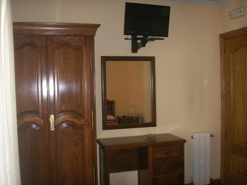 Hostal La Nava - image 4