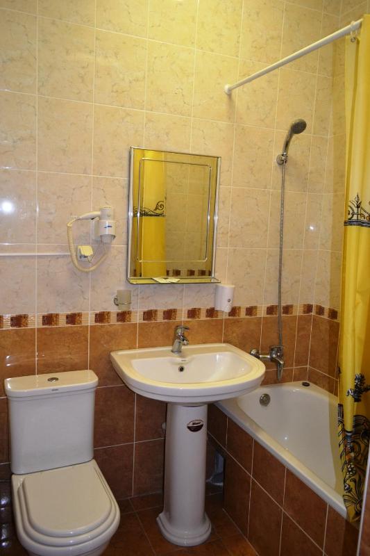 Suite with Garden View image 1