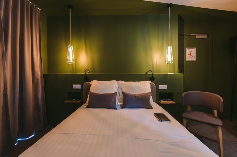 Double Room image 1
