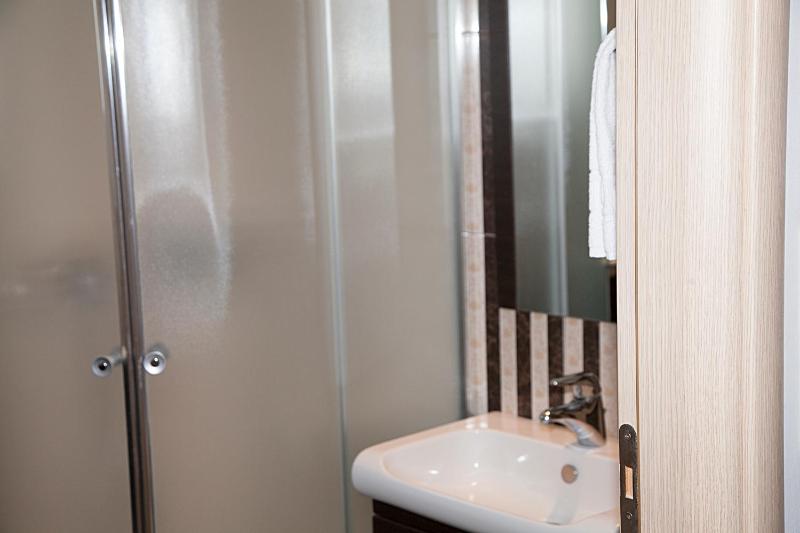 Superior Double Room image 3