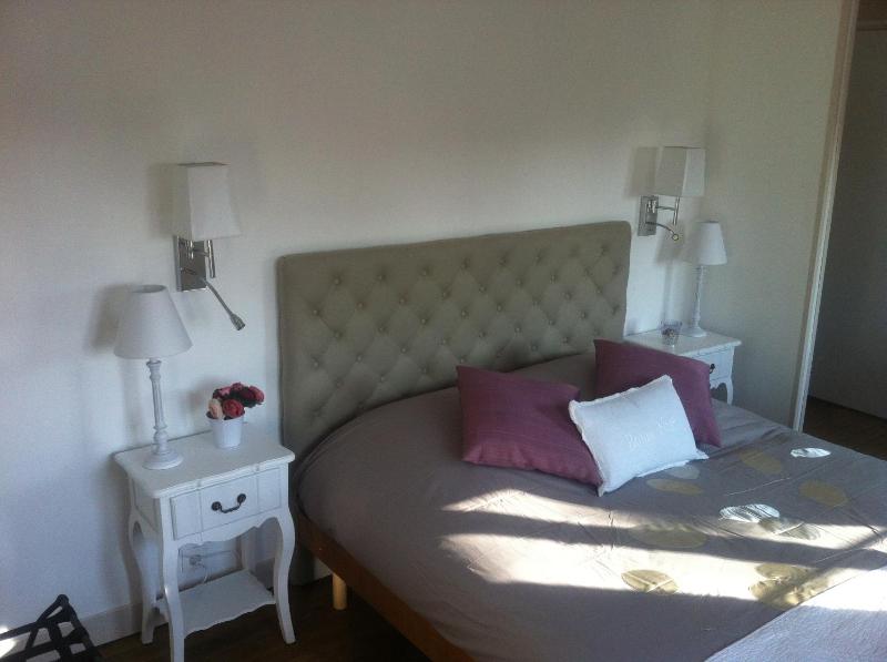 Double Room with Garden and Port View image 3