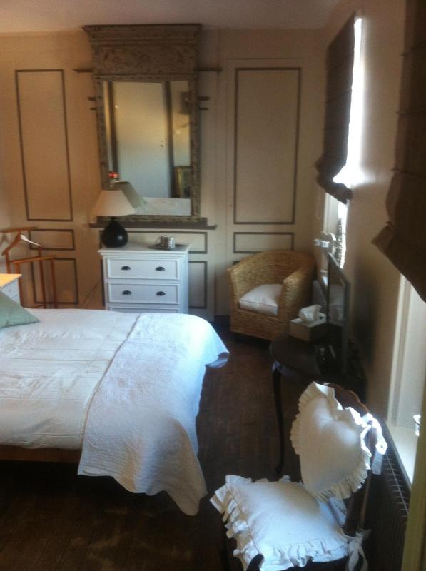 Double Room image 2