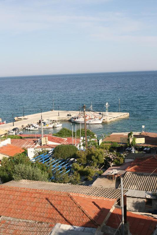 Deluxe Double Room with Balcony and Sea View image 2
