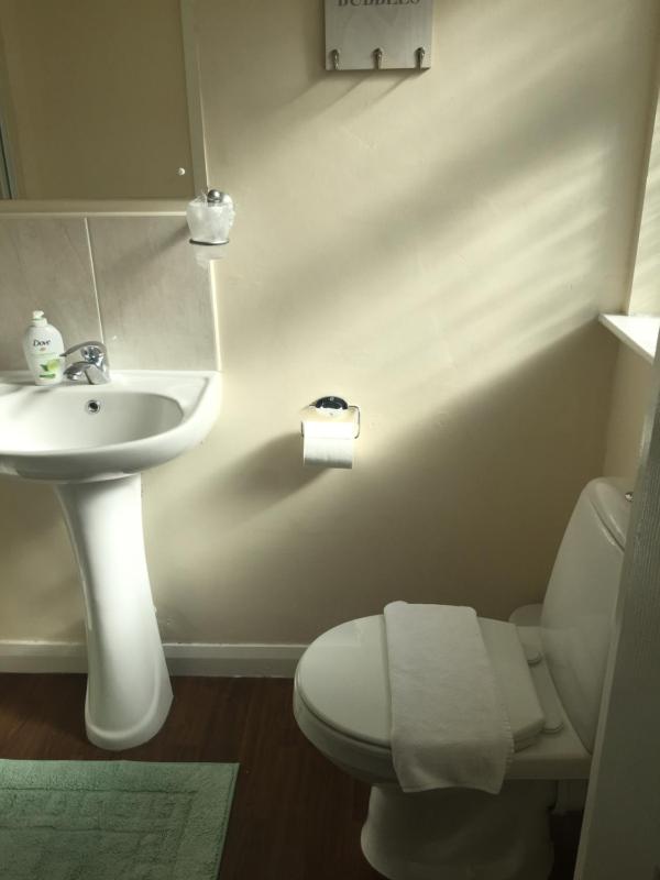 Double Room image 2