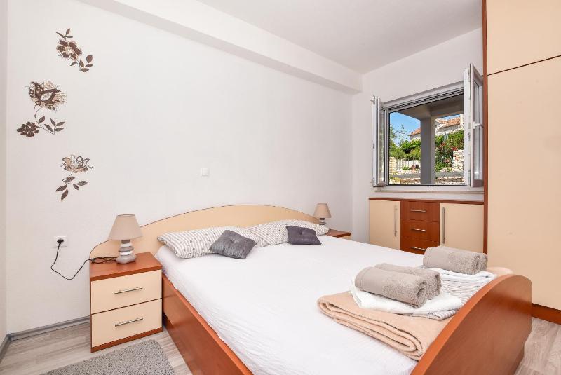 Apartmani Nina & Mili - image 37