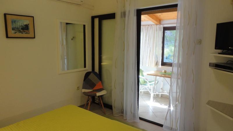 Guesthouse Apartment Božica - image 24