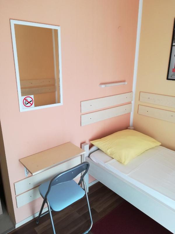 Single Room with Private Bathroom image 2