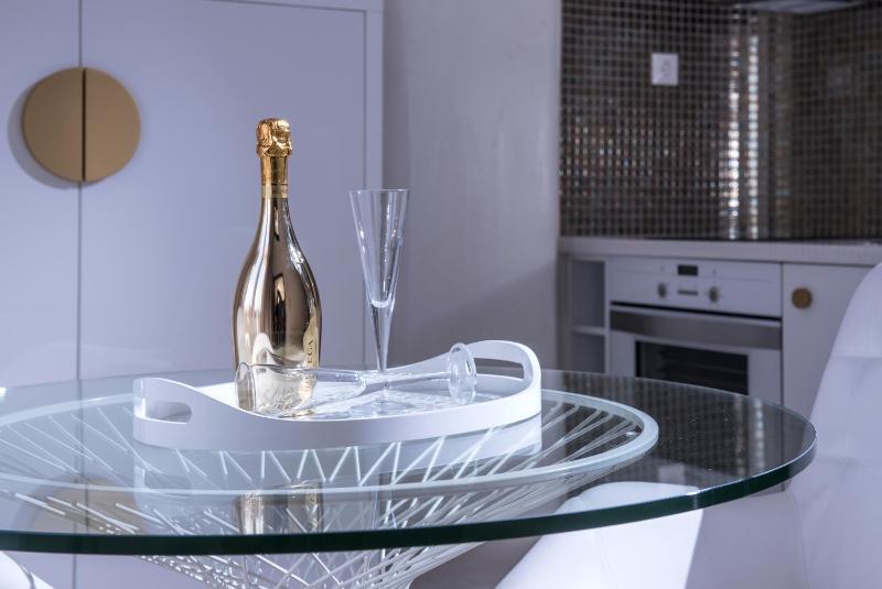 Cosmopolis Crete Suites - image 7