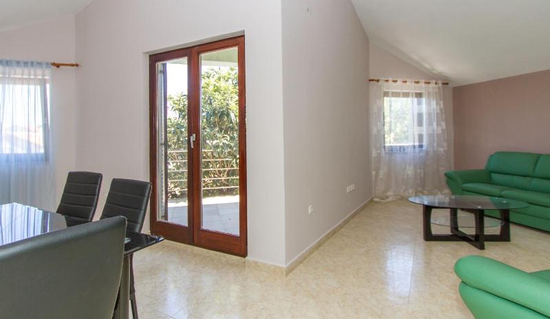 Apartment Jadranka - image 6