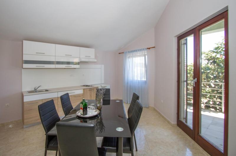 Apartment Jadranka - image 10
