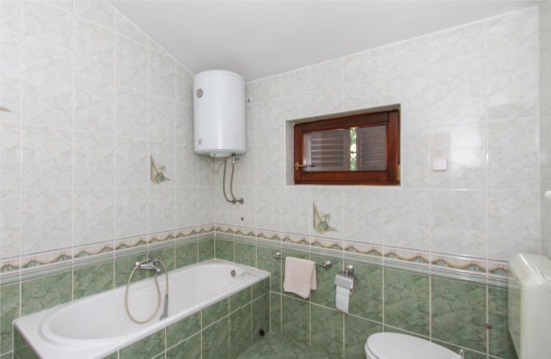 Apartment Jadranka - image 12