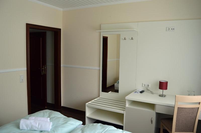 Standard Double Room image 4