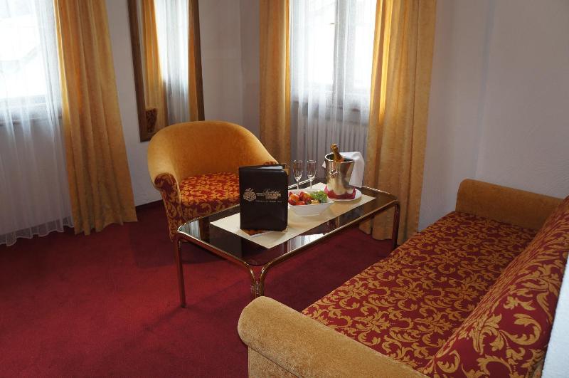 Double Room image 4