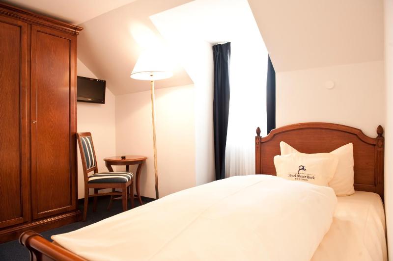 Premium Single Room image 4