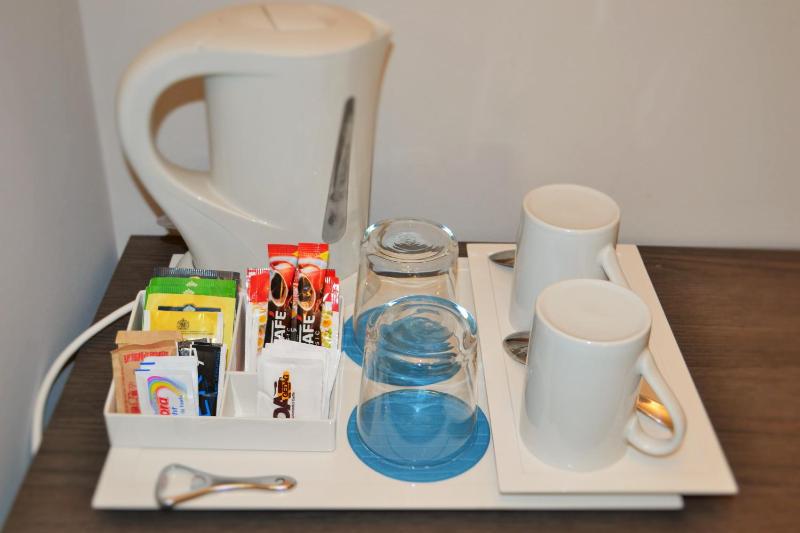 Economy Double or Twin Room image 2