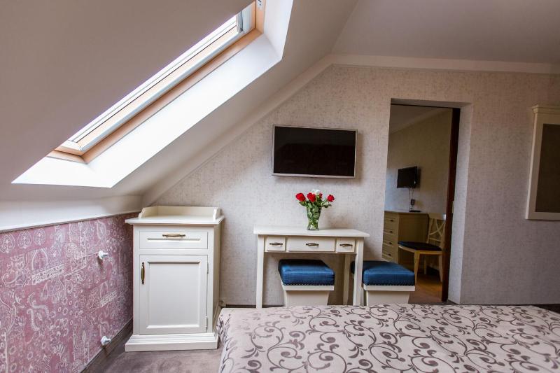 Superior Family Room image 1