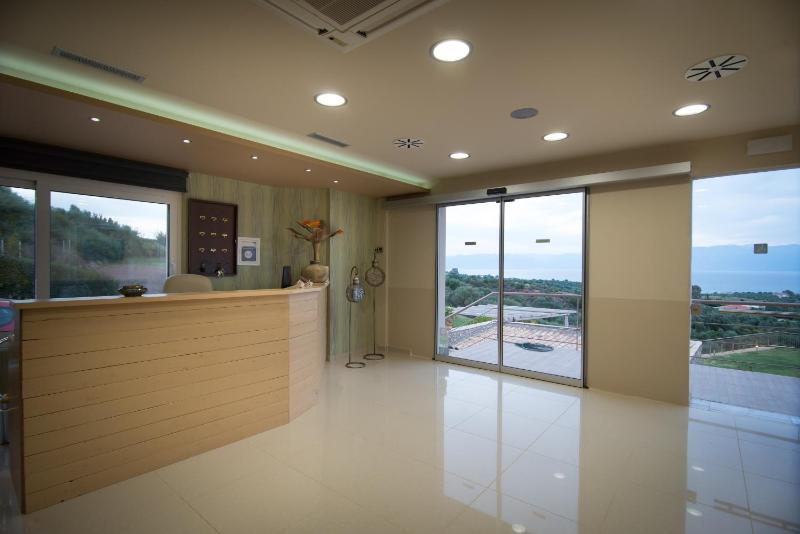 Apartment with Sea View image 4