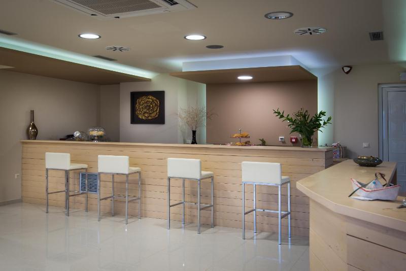 Apartment with Sea View image 3