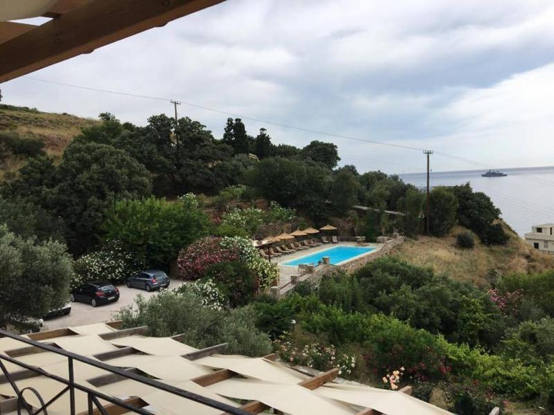 Superior Studio with Terrace and Sea View image 3